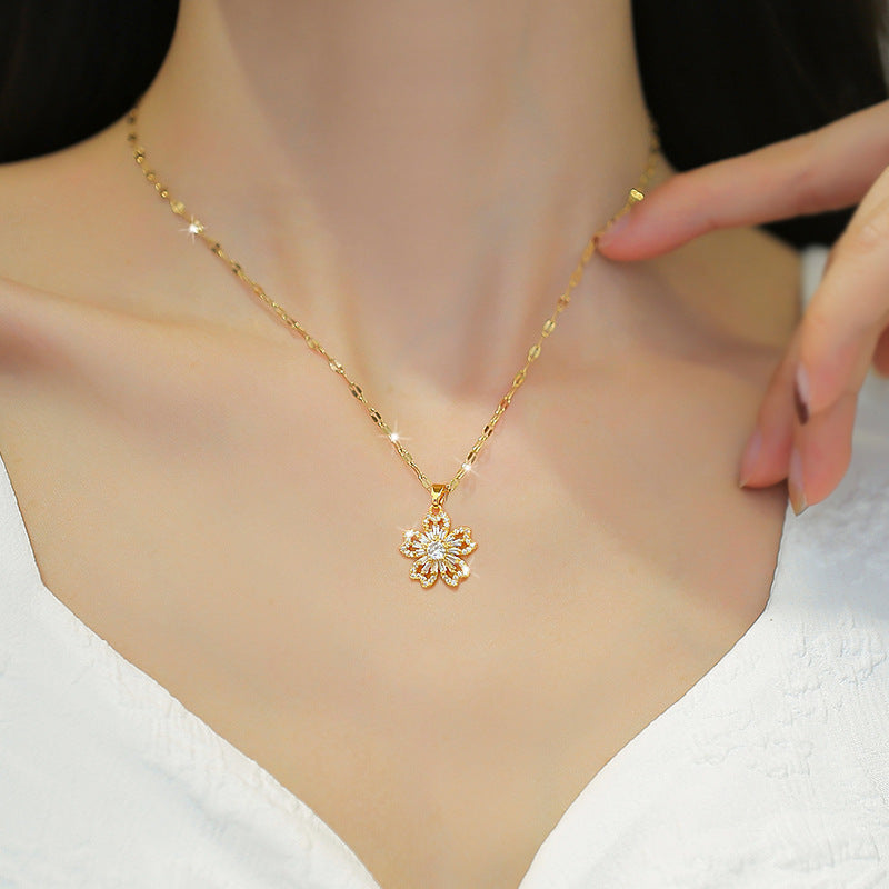 Young Diamond Necklace