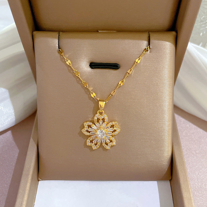 Young Diamond Necklace
